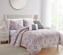 Queen /king bedspread 5 piece package deal geometric grey pink