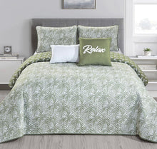 5 piece set Queen / king  green bedspread palm trees Relax