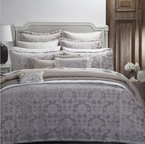 Private Collection Belgravia Pearl Queen Quilt Cover Set