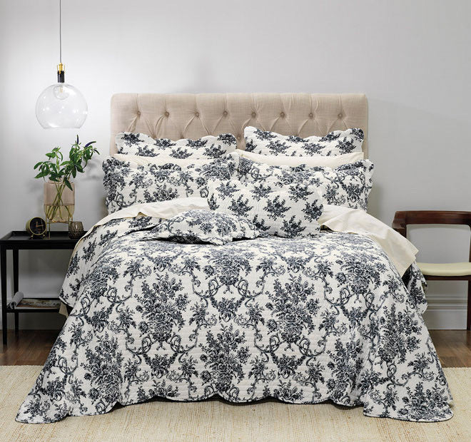 4 piece Ashton by Bianca bedspread elegant black vintage single