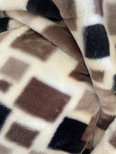 Queen / Double Super soft blush winter blanket leopard  in beige safari