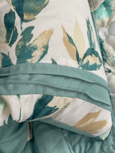 5 piece set Queen / king bedspread coverlet floral green blue turquoise aqua summer vibrant Relax