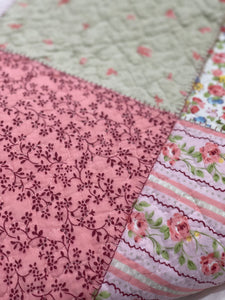 Cotton bedspread coverlet queen king patchwork style peach pink vintage country florals