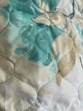 5 piece set Queen / king bedspread coverlet floral green blue turquoise aqua summer vibrant Relax