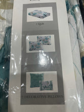 5 piece set Queen / king bedspread coverlet floral green blue turquoise aqua summer vibrant Relax
