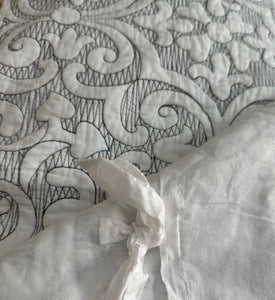 New Embroidery of   3 piece bedspread quilted coverlet cotton queen king grey provincial damask grey white