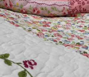 Cotton bedspread coverlet queen king patchwork style peach pink vintage country florals