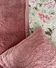 Plush velvet bedspread coverlet queen king quilted provincial damask pink floral cotton reverse