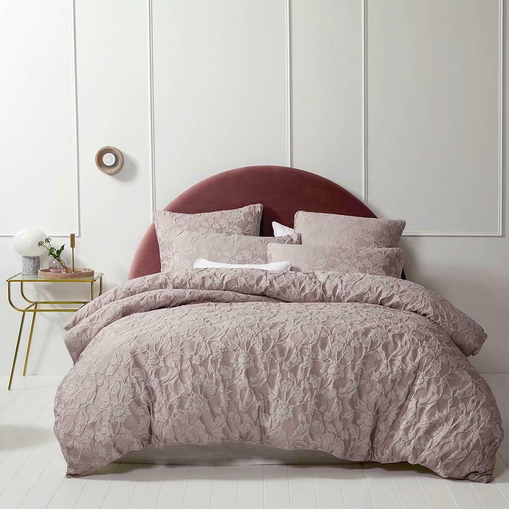 new 3PCS PRAIRIE BLUSh QUILT COVER SET BY LOGAN AND MASON PLATINUM PINK QUEEN