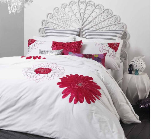 Tia Fuchsia Quilt Cover Set by Logan & Mason Double